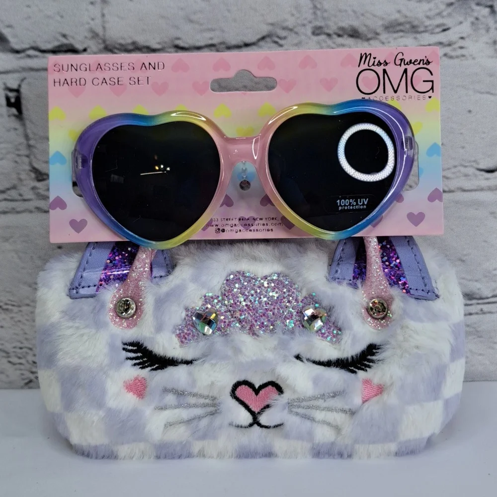 MISS GWEN'S 'OMG' HEART SUNGLASSES & FUZZY HARD CARRING CASE 'BOUGIE KITTY'